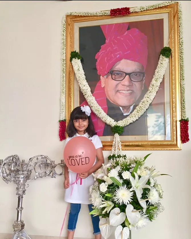 Krishnaraj Rai and Aaradhya Bachchan