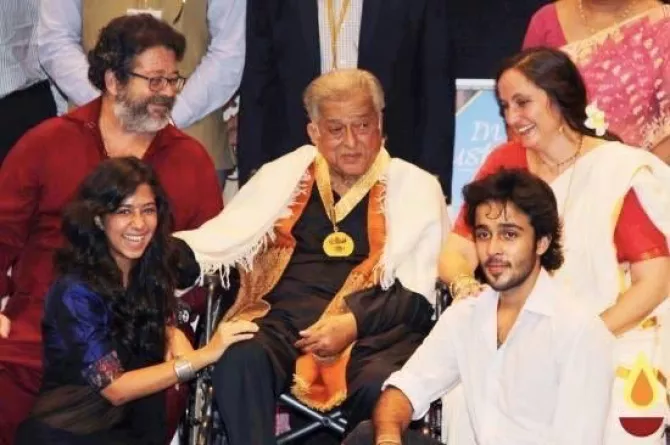 Rishi Kapoor wishes Shashi Kapoor's on his birthday