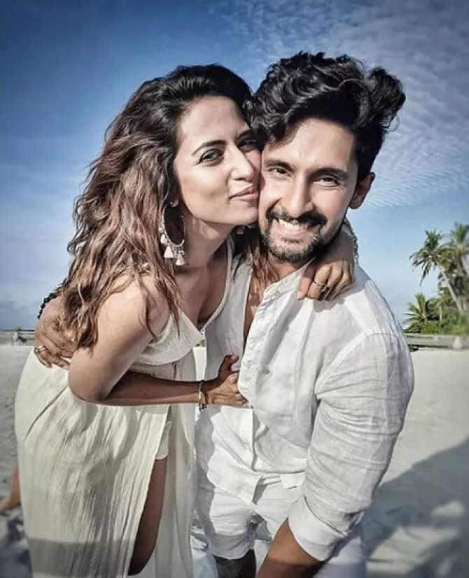 Ravi Dubey and Sargun Mehta