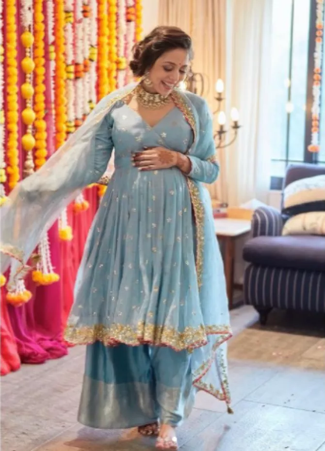 Jankee Nakuul Godh Bharai