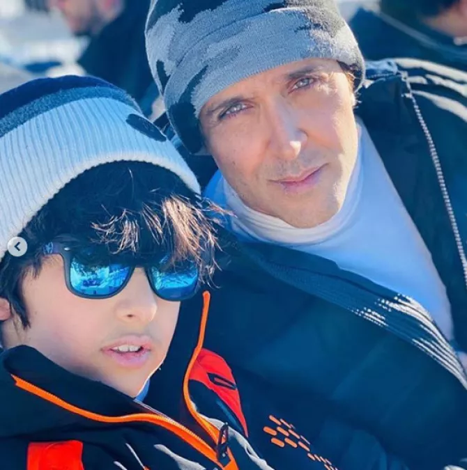 sussanne khan and hrithik roshan vacation