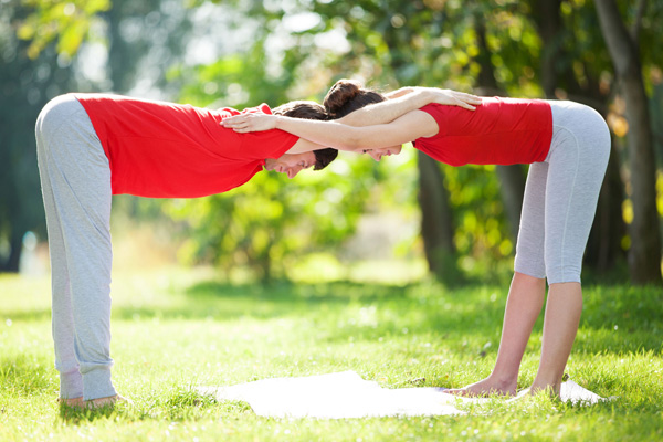 7 Best Yoga Poses For Couples To Boost Their Relationship