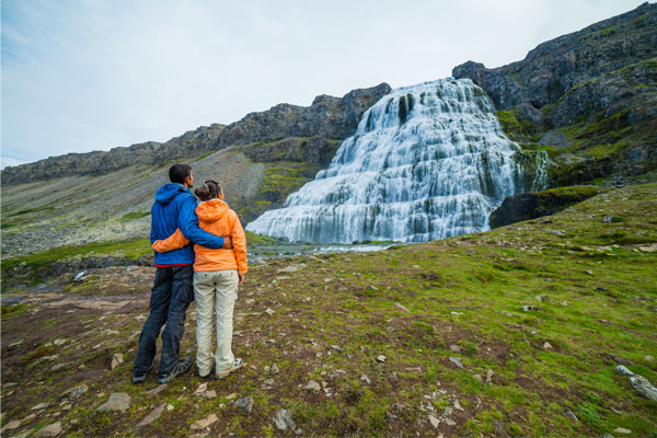 how to diffrentiate between a honeymoon and a vacation