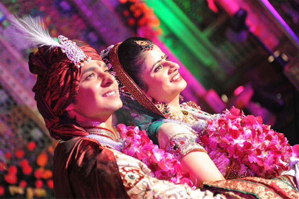 husbands who keep karva chauth for their wives agastaya jain lipi gemini jain