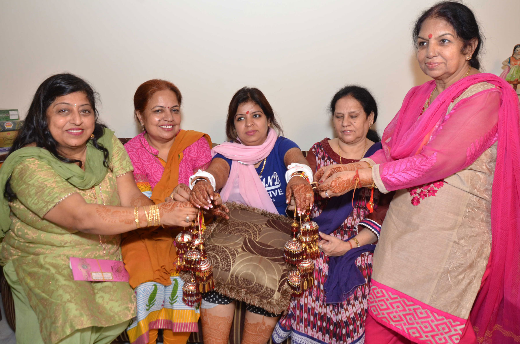 the wedding story of deepika and arjun sood arranged marriage couple