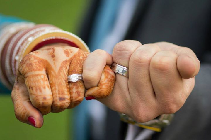 engagement poses for couple to show off ring