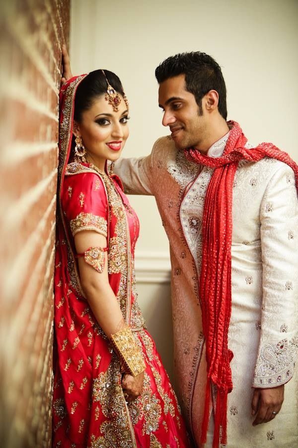 Pin by Sashi Vardhan on Engagement photography poses | Indian wedding  photography poses, Indian wedding poses, Wedding couple poses photography