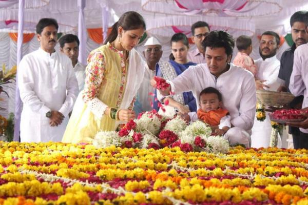 genelia and riteish deshmukh son riaan turns one