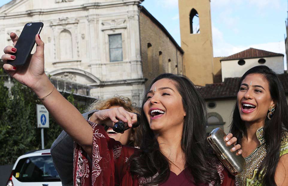 Rohan and Roshni/ Images Courtesy: Instagram, Splash News, EPA, Fame Flynet