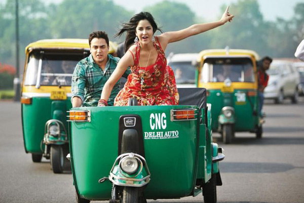 pre-wedding film is a must