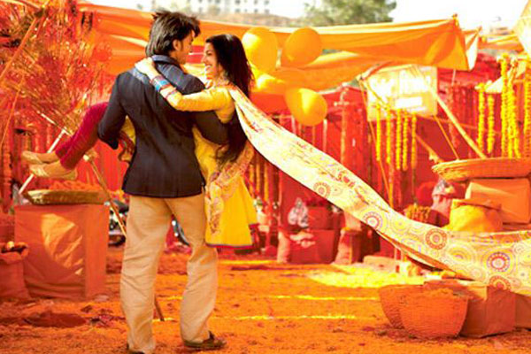 pre-wedding film is a must