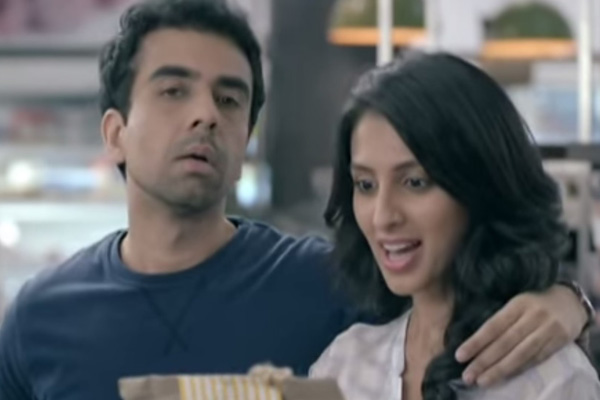 signs your boyfriend dating jealous and possessive man affection