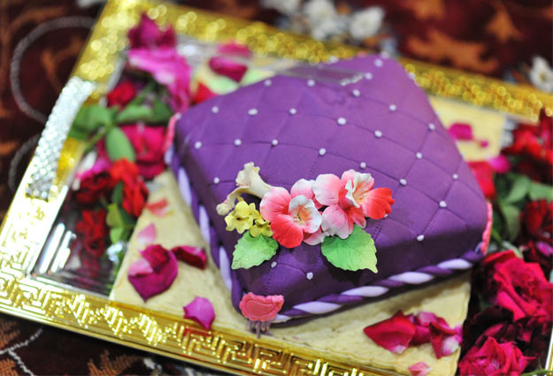 Indian wedding cake, desserts