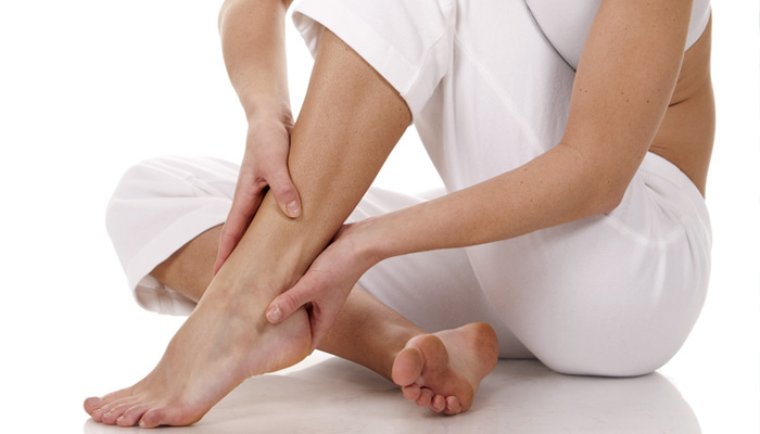 tips to keep feet clean during monsoon2- bollywoodshaadis