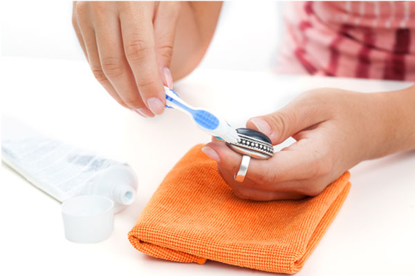 how to take care of gold plated jewellery