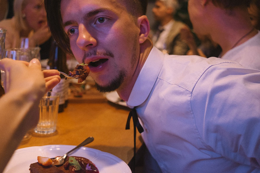 this bride decided to go a step further and become an inspiration to many by beautifully clicking her own wedding pictures with a simple camera, Fujifilm X-T10 (not even a professional one!) and became a viral hit instantly. 29 year old Lisa Luts Of Tallin, Estonia, who along with her husband owns a small company called Mellow that deals in videography and photography, decided to keep her professional camera away and click her own pictures for her own wedding that too place on August 28, 2015