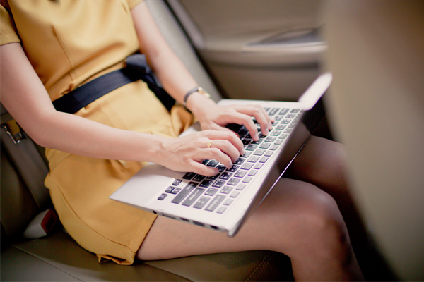 bridal makeup artist