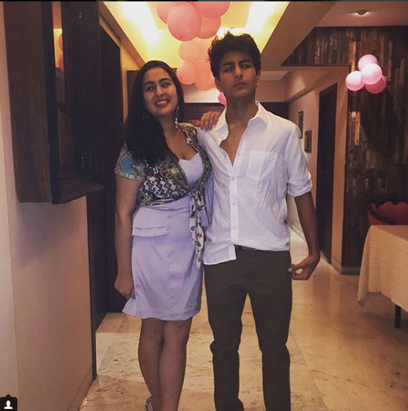 Kareena And Sara Bonding Image Courtesy: Instagram