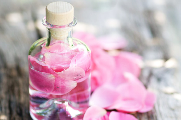 cracked heels home remedies