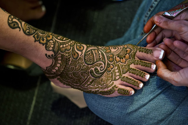 Best Mehendi Artists