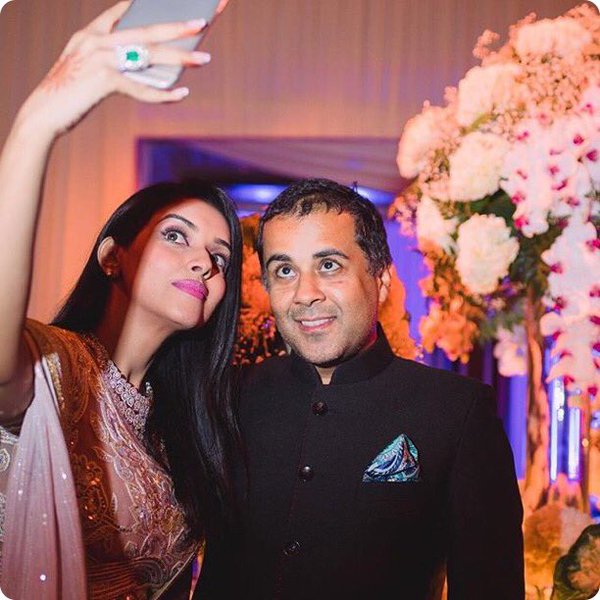 asin and rahul sharma wedding reception