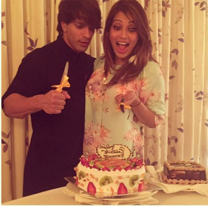 Karan Singh Grover Is Legally Free To Get Engaged To Bipasha Basu In March