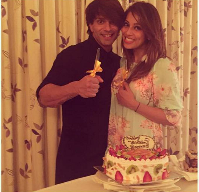 Karan Singh Grover Is Legally Free To Get Engaged To Bipasha Basu In March