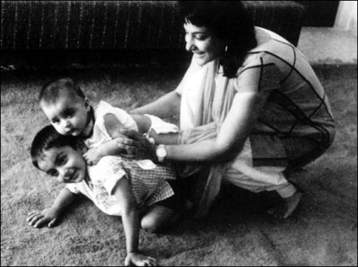 Sunil Dutt And Nargis Love Story