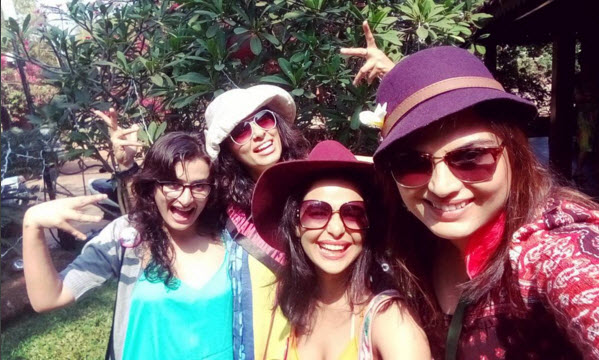 chak de india team komal chautala balbir kaur bindya nayak gul iqbal at shubhi mehta gunjan lakhani's delhi wedding