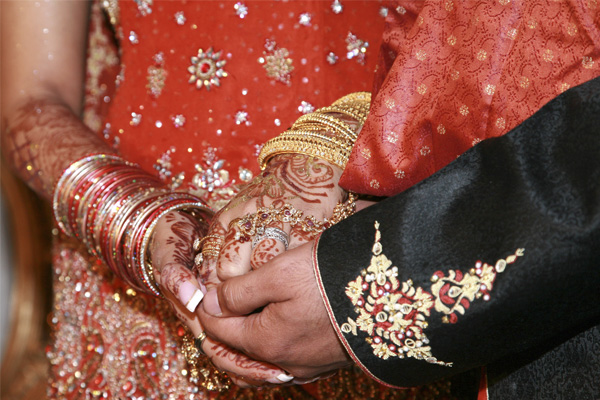 This Gujarati Businessman Is Organising Mass Wedding For His '100 Daughters' Mass Over His Son!