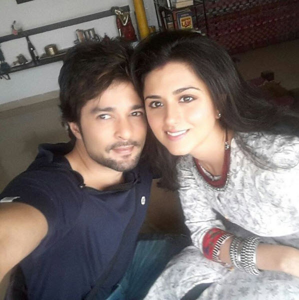 Love story of TV actors Raqesh Vashisth and Ridhi Dogra