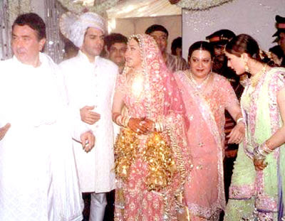 if your elder sister is getting married karisma kapoor karena kapoor randhir kapoor and babita sanjay kapur wedding