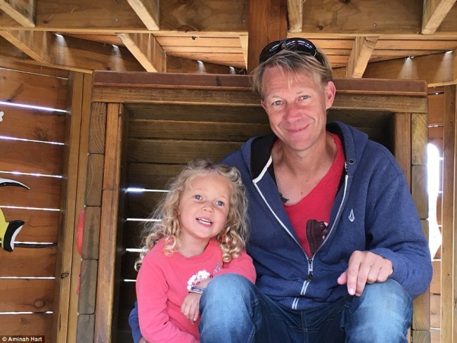 Mother tracks down her sperm donor and marries him