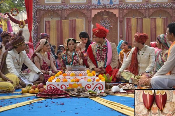 7 Unique Ideas To Hide The Groomââ¬â¢s Jootis For Joota Chupayi Rasam balika vadhu