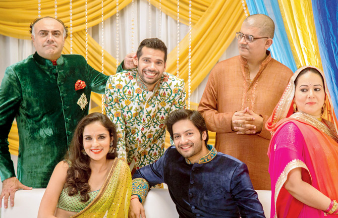 14 Awesome Ways To Build The Foundations Of A Strong Bond With Your Fiance bang baaja baraat