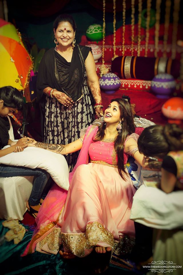 Divyanka Tripathi's Mehendi Design 