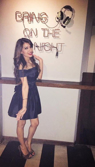 Harbhajan Singh Wife And Super-Hot Saali