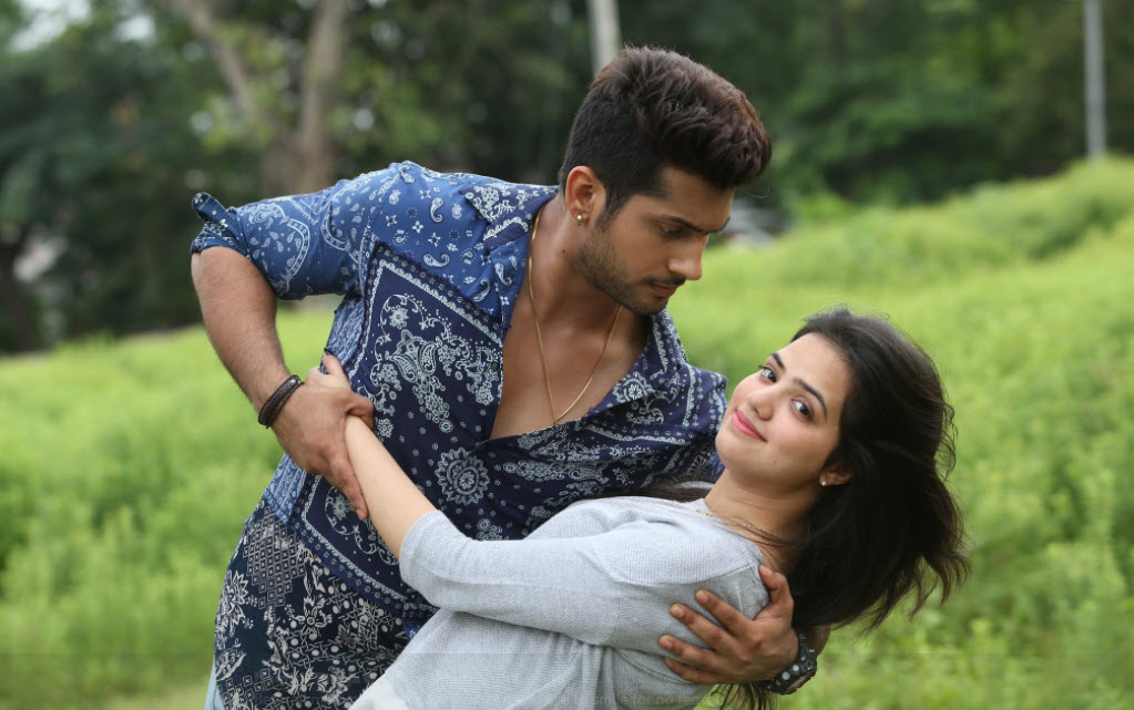 Namish Taneja Is In Relationship With Aanchal Sharma