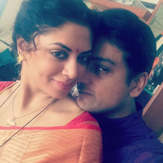 Kavita Kaushik and Ronnit Biswas