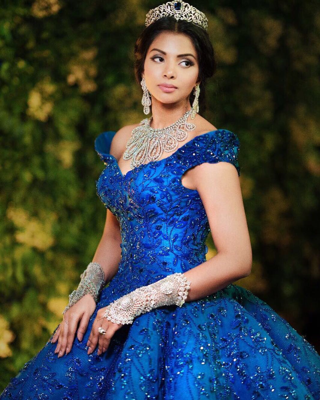 Aishwarya Looks Resplendent As She Dons A Blue Gown For A Recent Event See  Pics  News18