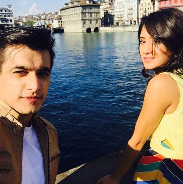 Karthik And Naira Dating