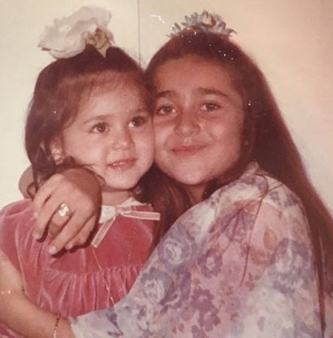 Kareena Kapoor Karisma Kapoor Childhoo picture / Instagram