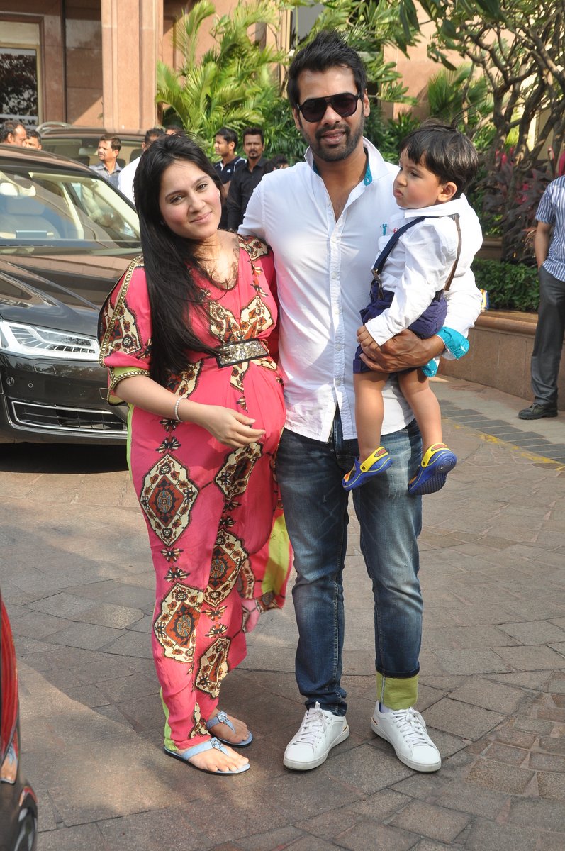 KaNCHI kAUL iNSTAGRAM