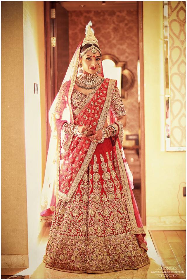 Bollywood And TV Divas Who Looked Ravishing In Red Lehengas Or Sarees ...