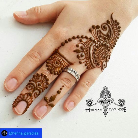 Share more than 171 back side mehndi easy latest
