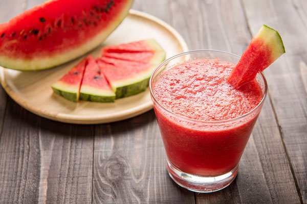 Watermelon smoothie to lose excess weight