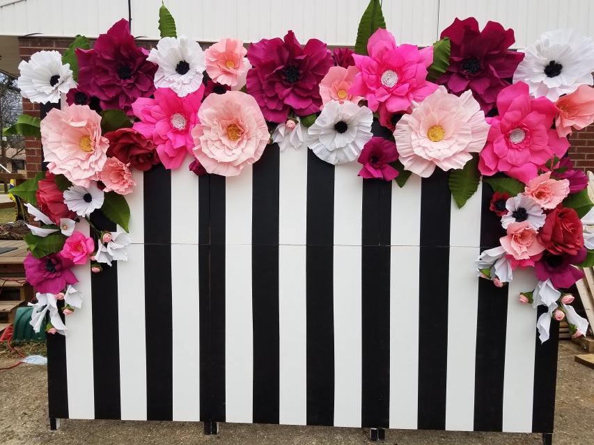 Here Are 15 Stunning Floral Backdrops That Can Make Your Wedding ...