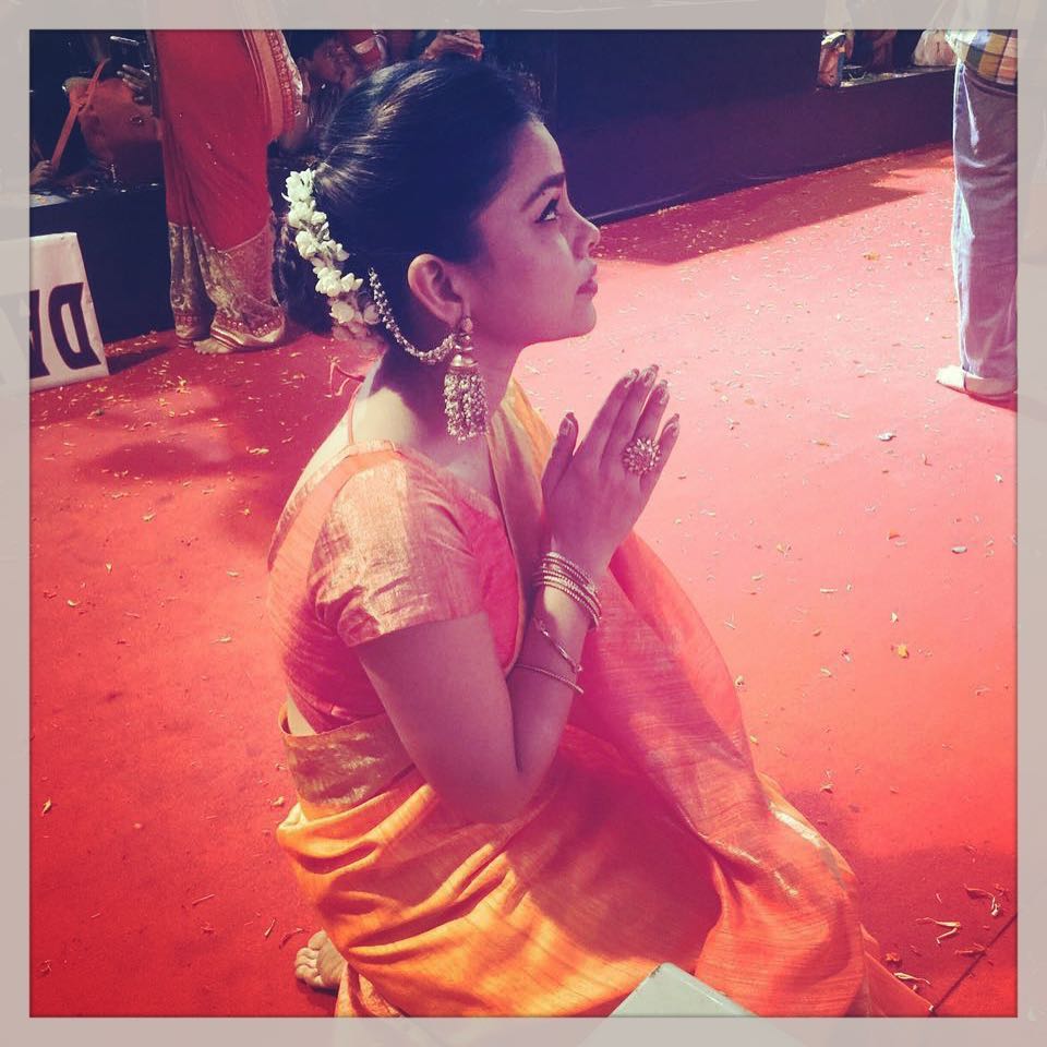 Sumona Chakravarty Fashion