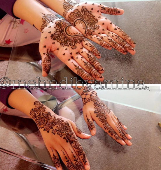 heart mehendi designs