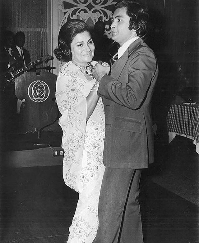 Rishi Kapoor and Krishna Raj Kapoor